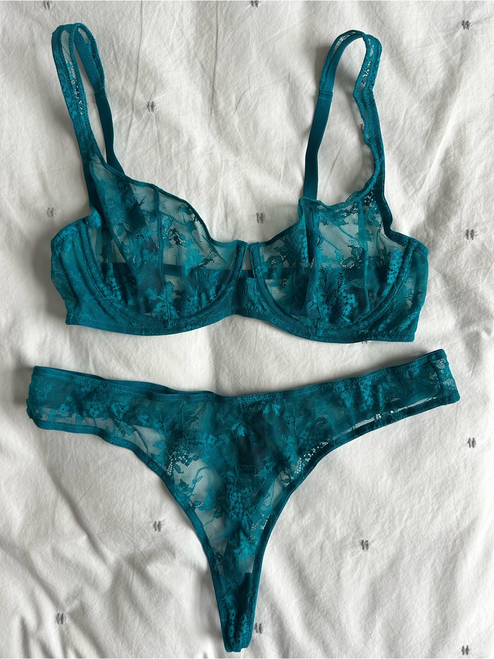 ASOS Cate Lace Underwire Bra & Thong Set in Teal